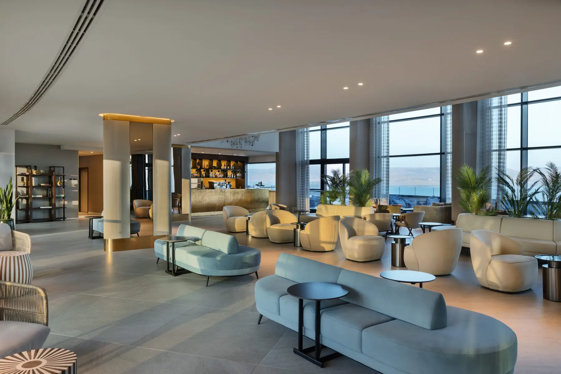 David Harp Hotel: Guestroom and Corridor References